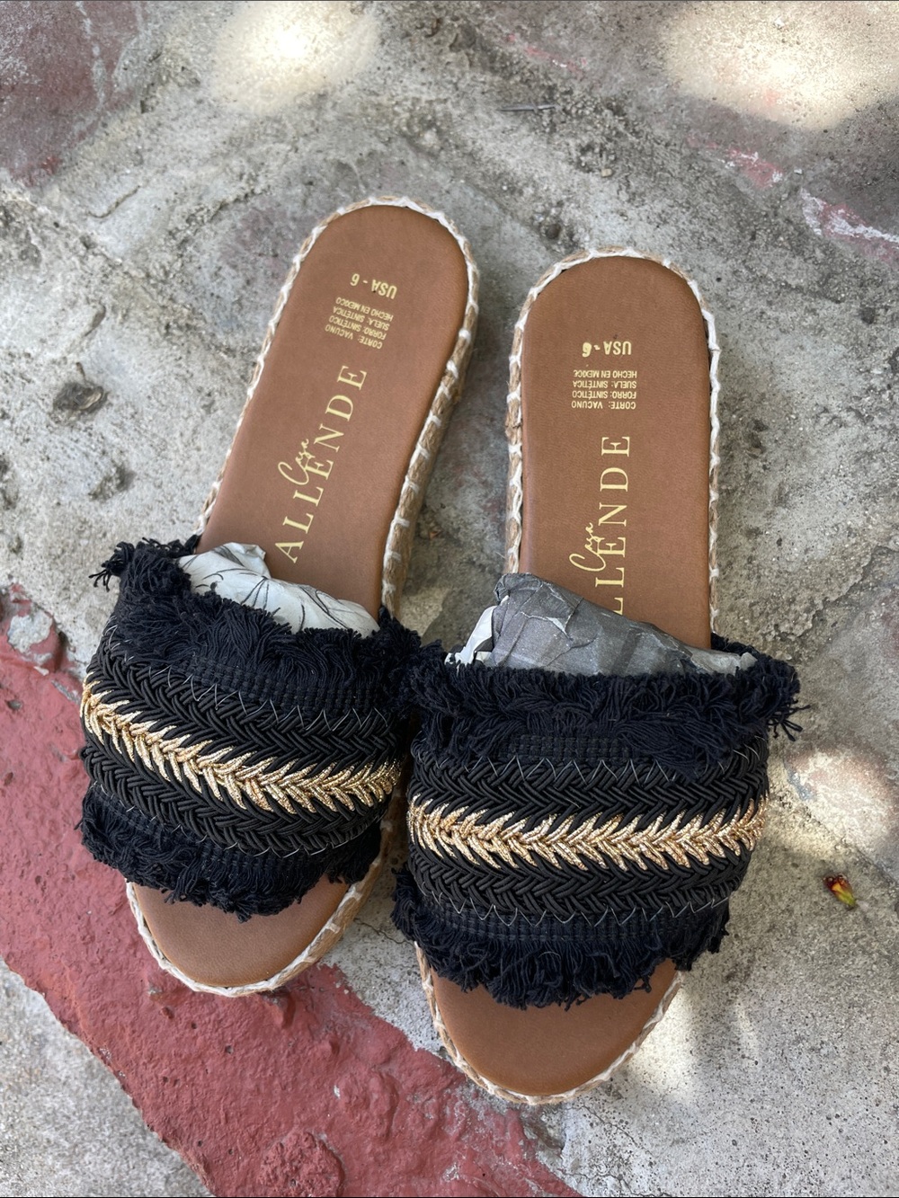 Black & Gold Woven Slide Sandals - Women's